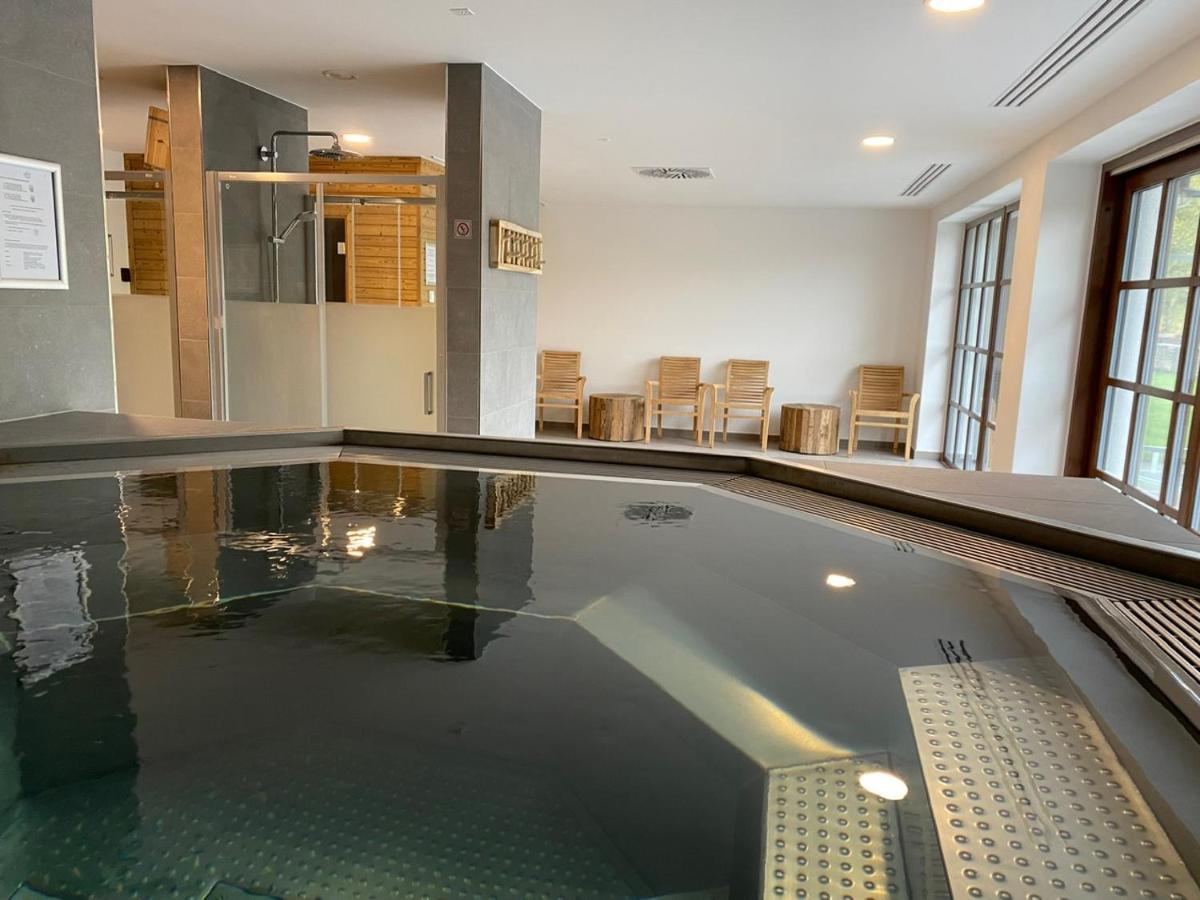 Apartment Wellness Pila *